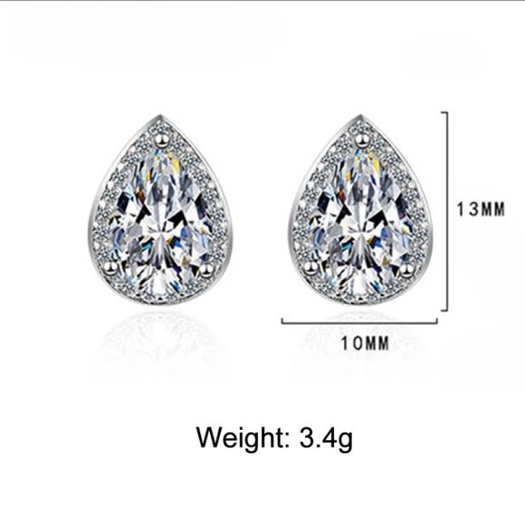 Luxury Water Drop Simulated Diamond Earrings - Picture 3 of 4